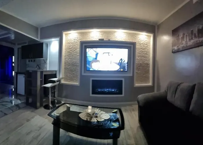 Top Luxury Apartment